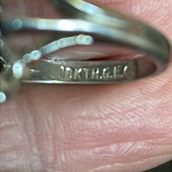 Statement ring 18K T G.E. Cubic zirconia Blue and Silvertone  Ring 5.5” - Picture 6 of 7